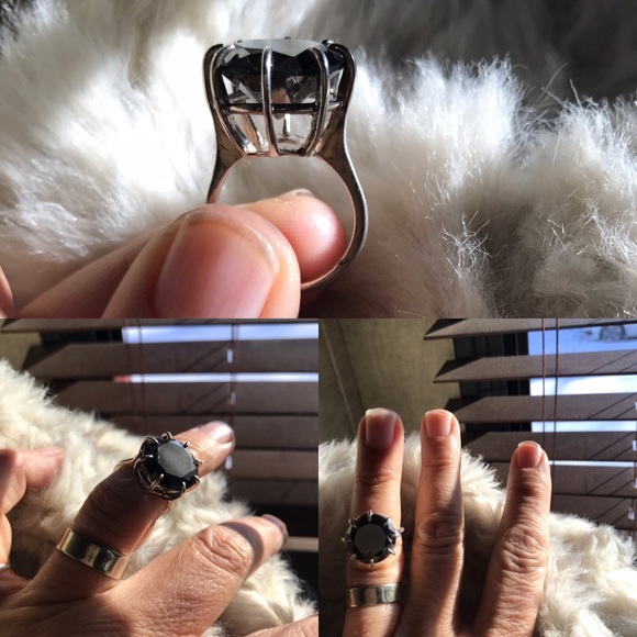 Jewelry - Black Moissanite 11 CT solitaire silver ring